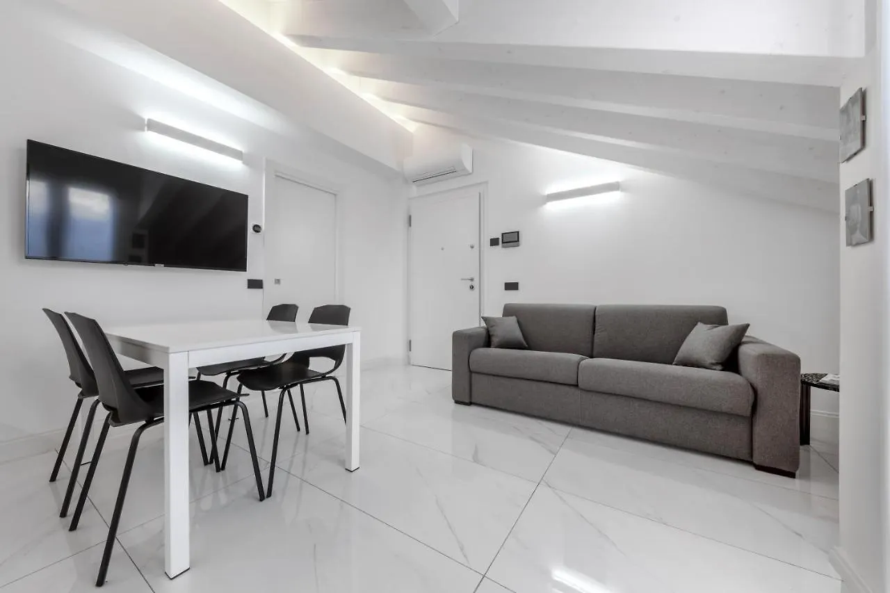 Casa Da Suite Futura Mediolan 0*,